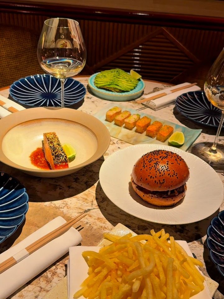 Bar des Pres on Instagram